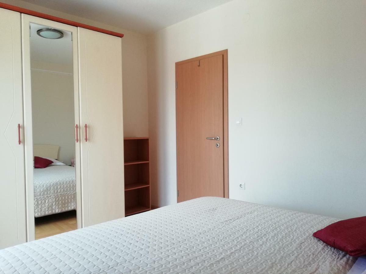 Apartament Marija *